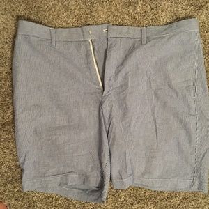 Banana Republic Men's Shorts Navy Blue & White